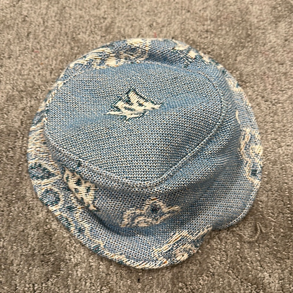 100% Authentic Amiri ma paisley bucket hat blue